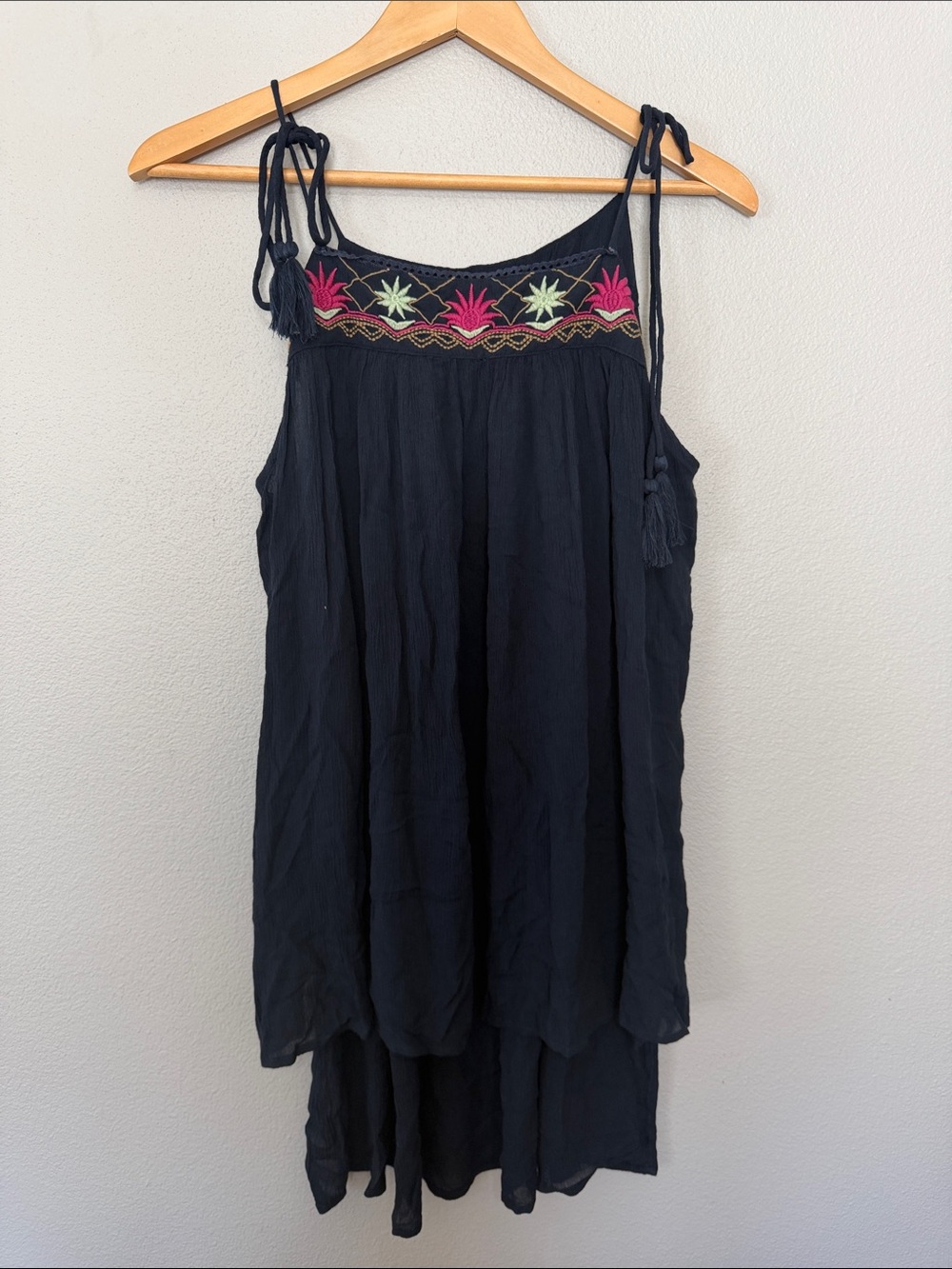 Montana Co Bohemian Western‎ Embroidered Tie-Shoulder Camisole Tank Small New